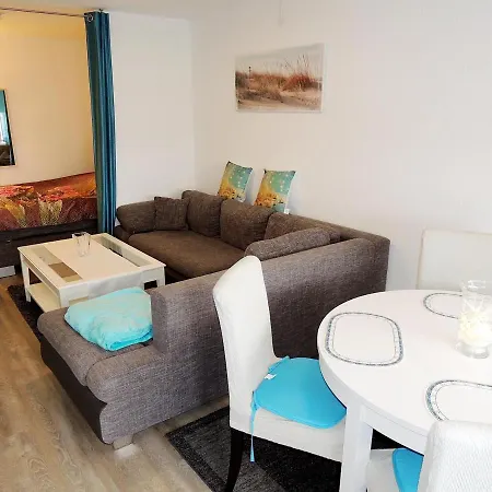 H04-009 * Heiligenhafen