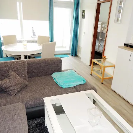 H04-009 * Heiligenhafen